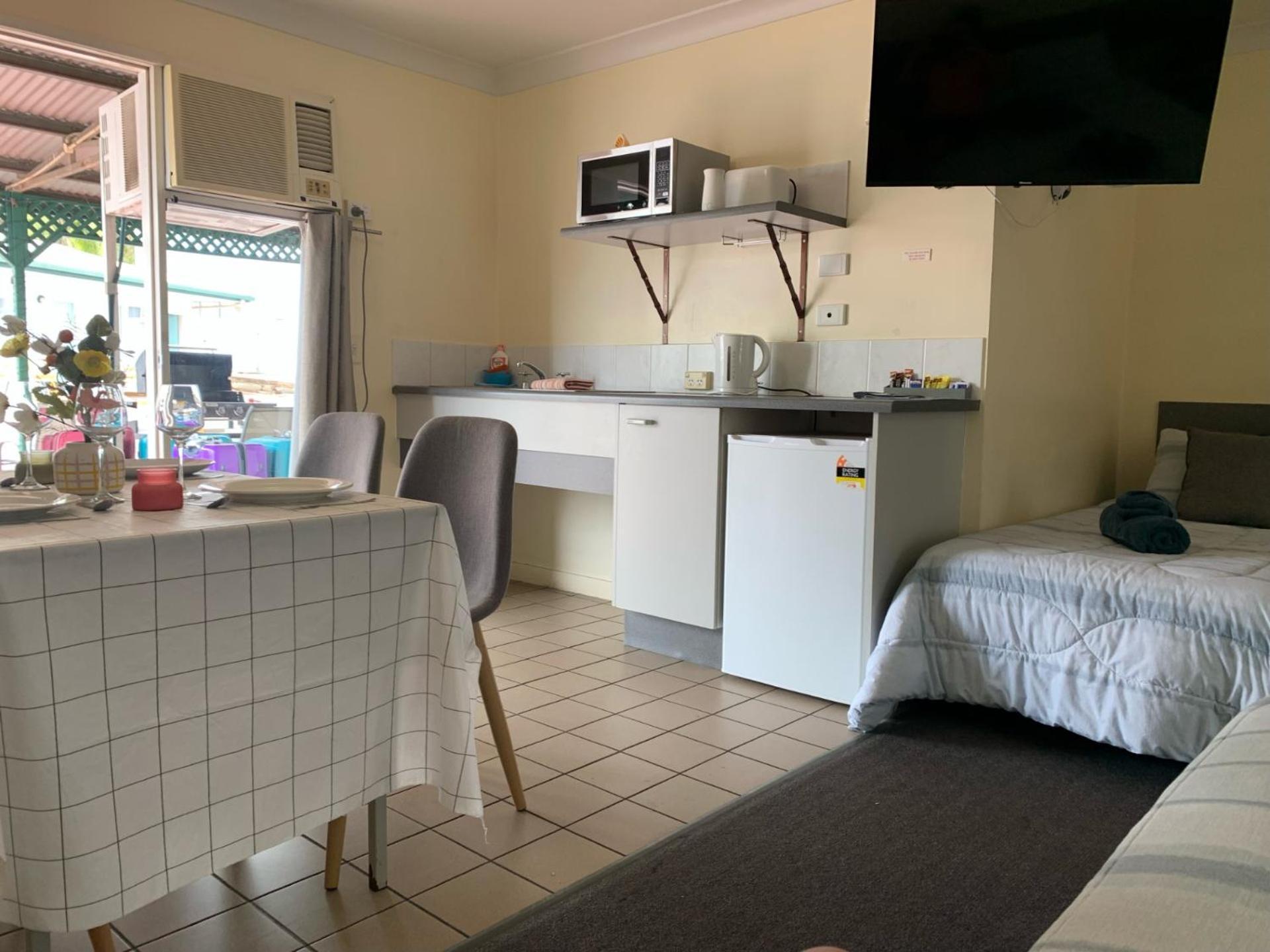 Point 3* Mount Isa